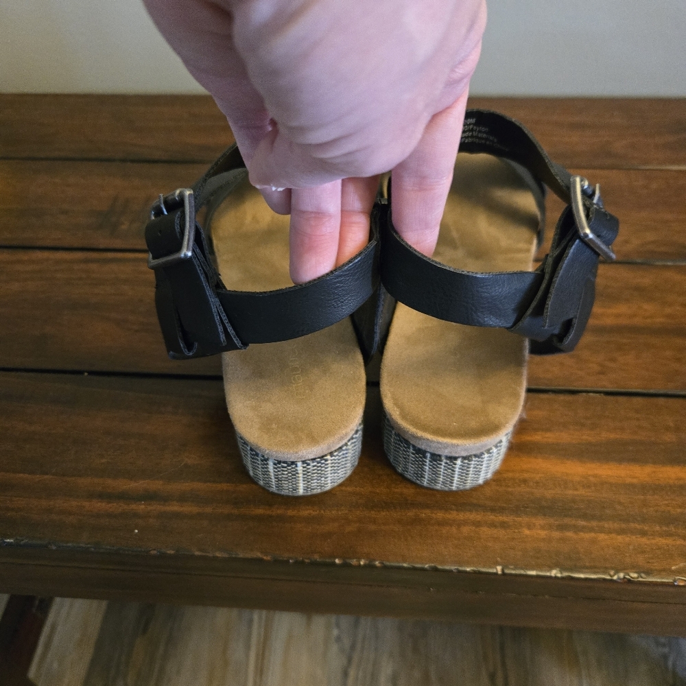 Maurices Black Strappy Platform Sandals - Picture 3 of 16